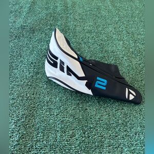 Taylormade Sim 2 Driver Headcover